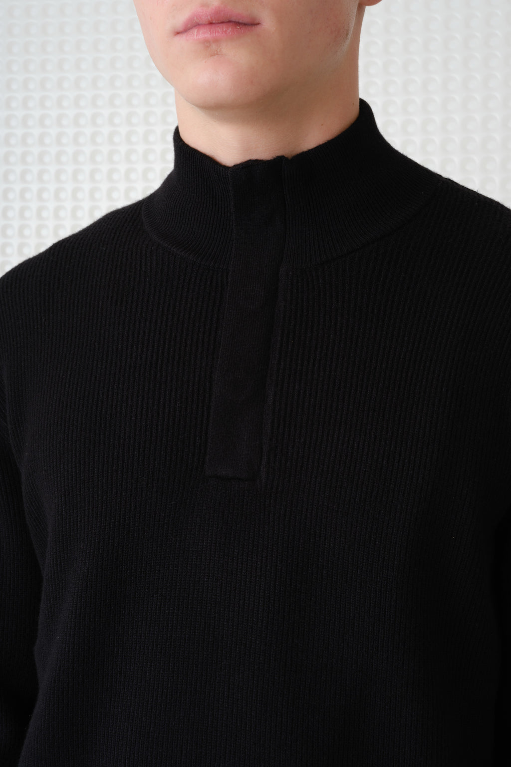Hadston - Quarter Zip - Black