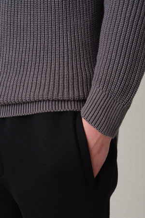 Herning - Crew Neck Knit - Charcoal