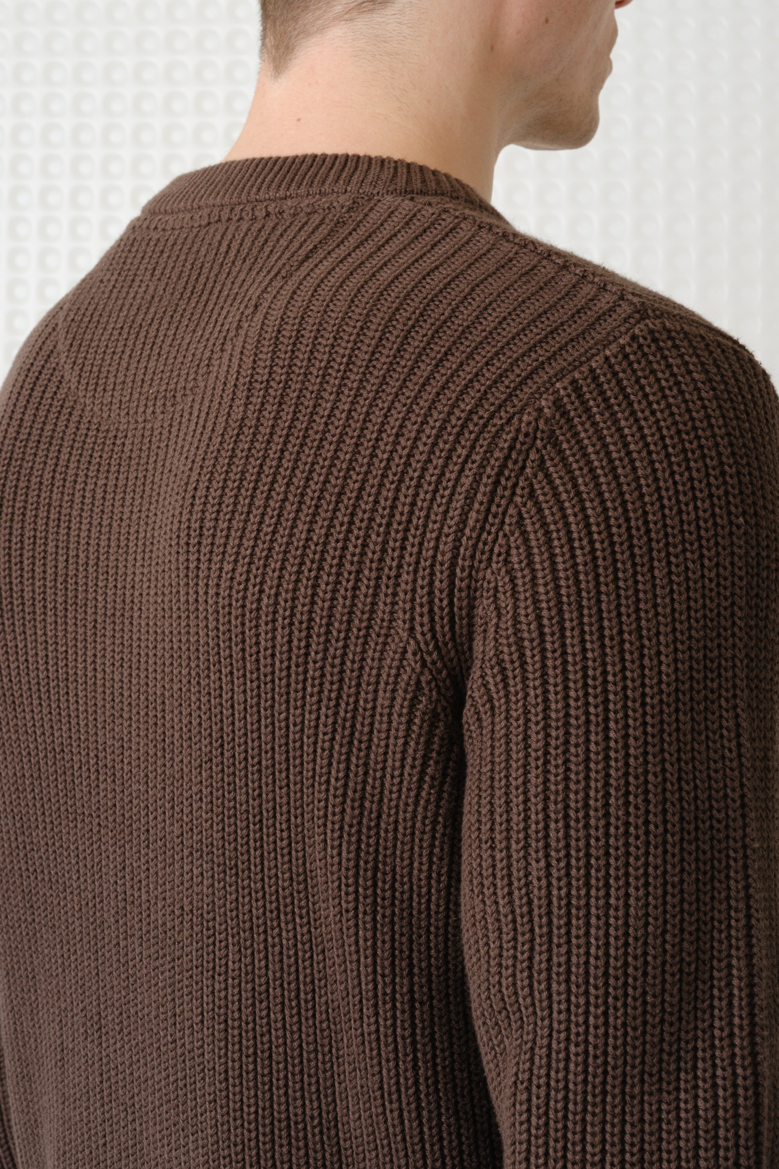 Herning - Crew Neck Knit - Dark Chocolate
