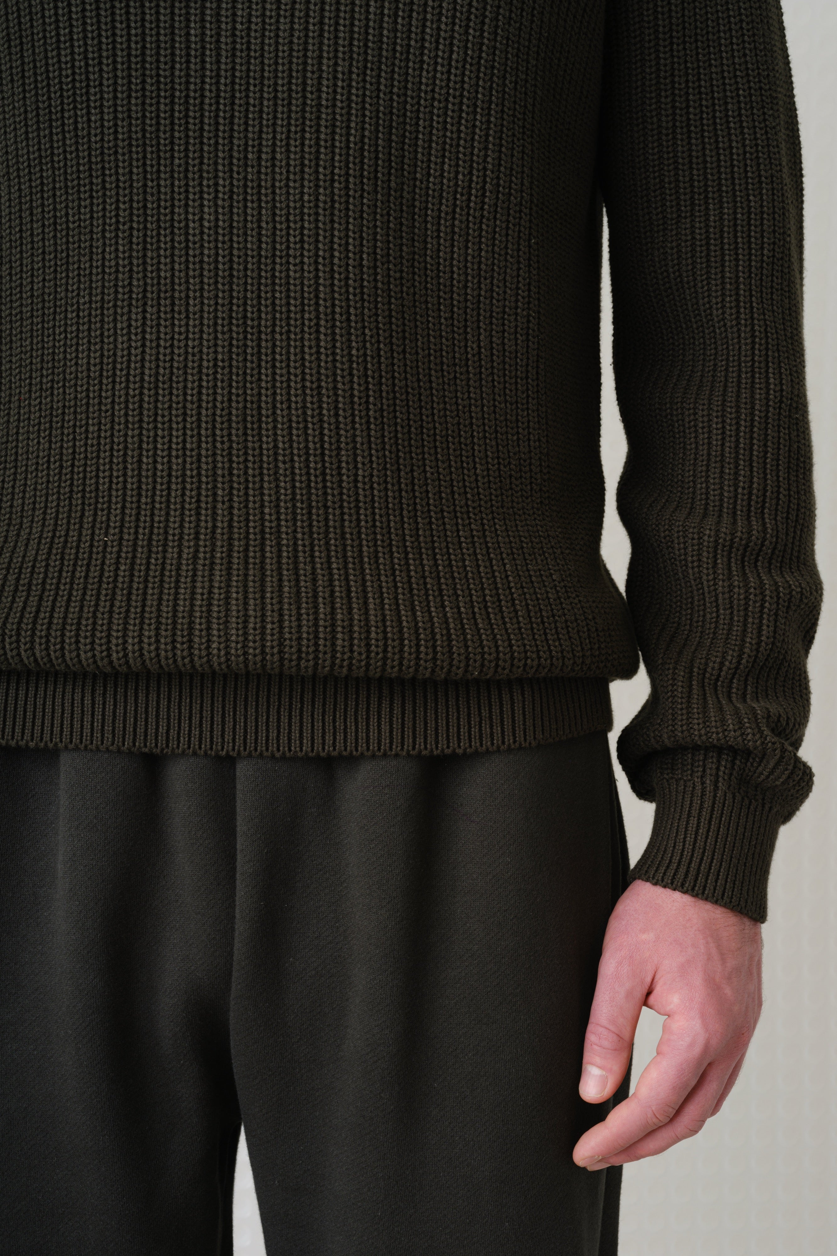 Herning - Crew Neck Knit - Dark Olive