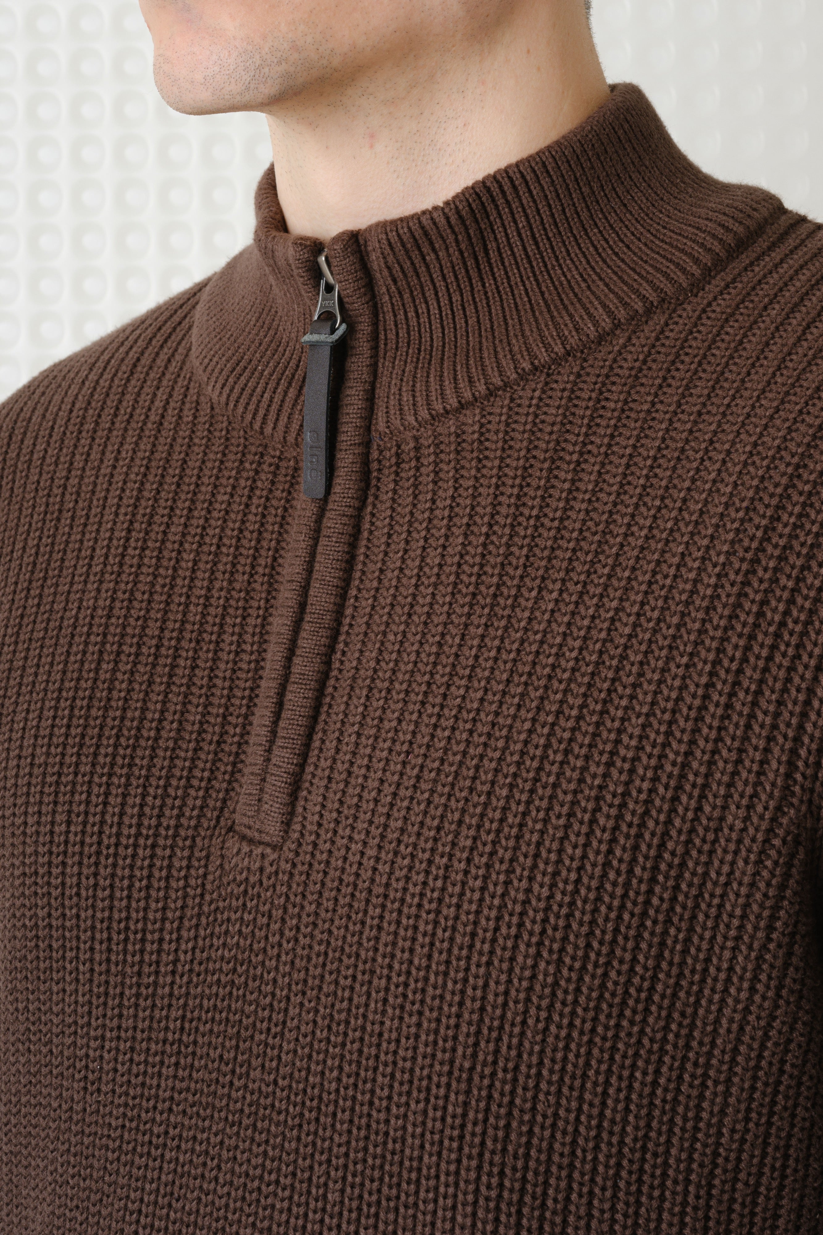 Herning - Quarter Zip Knit - Dark Chocolate