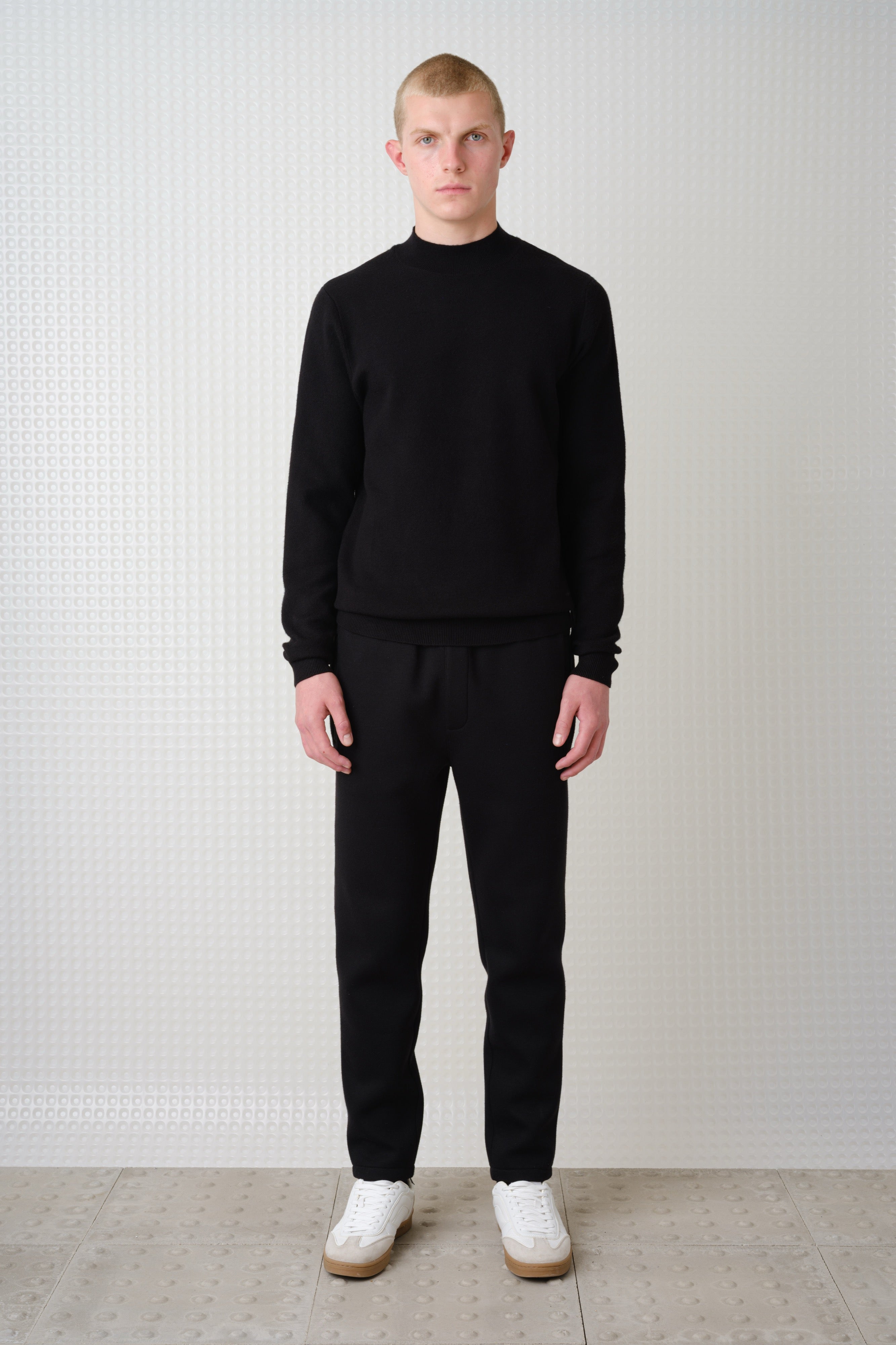 Maltro - Turtle Neck Knit - Black