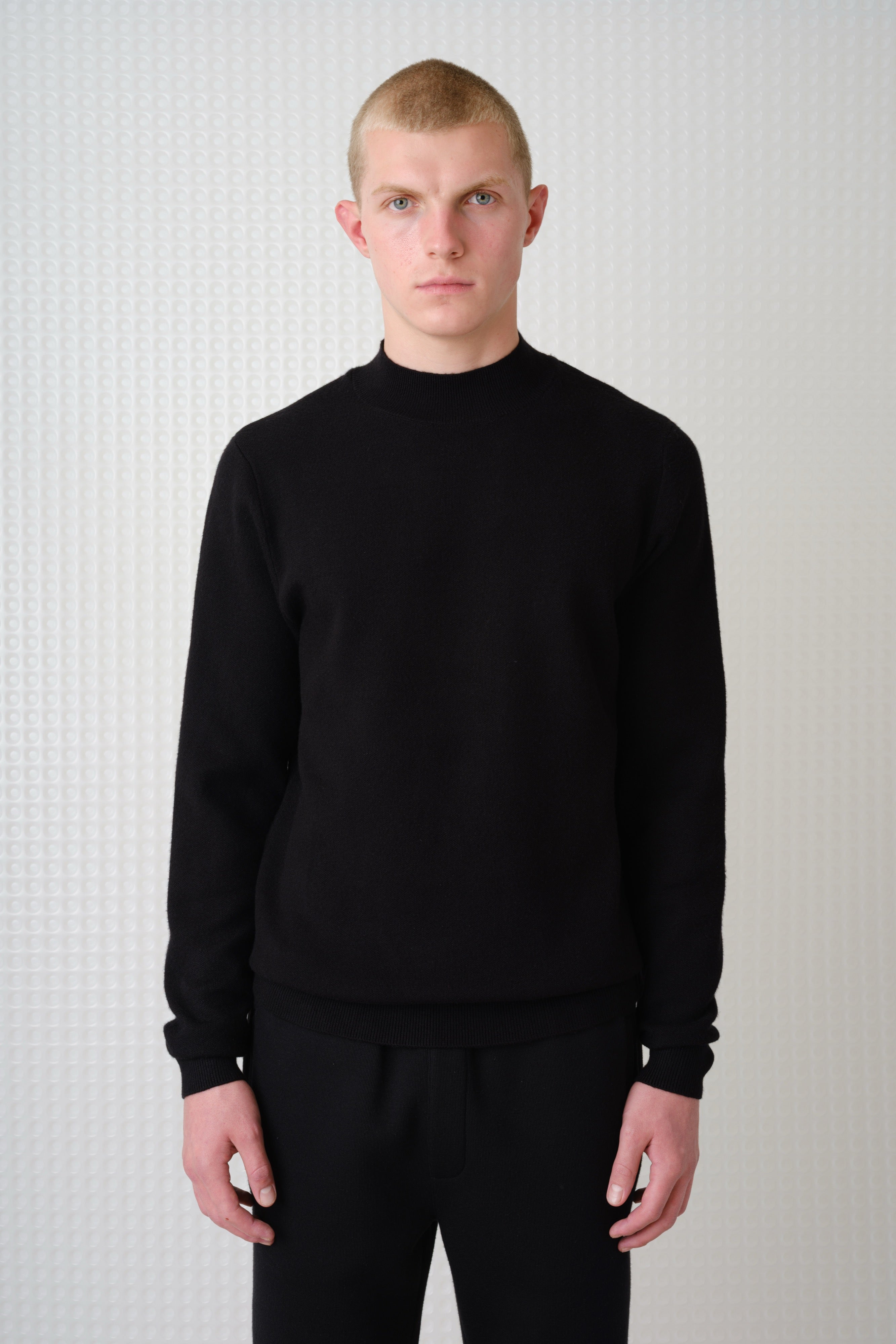 Maltro - Turtle Neck Knit - Black