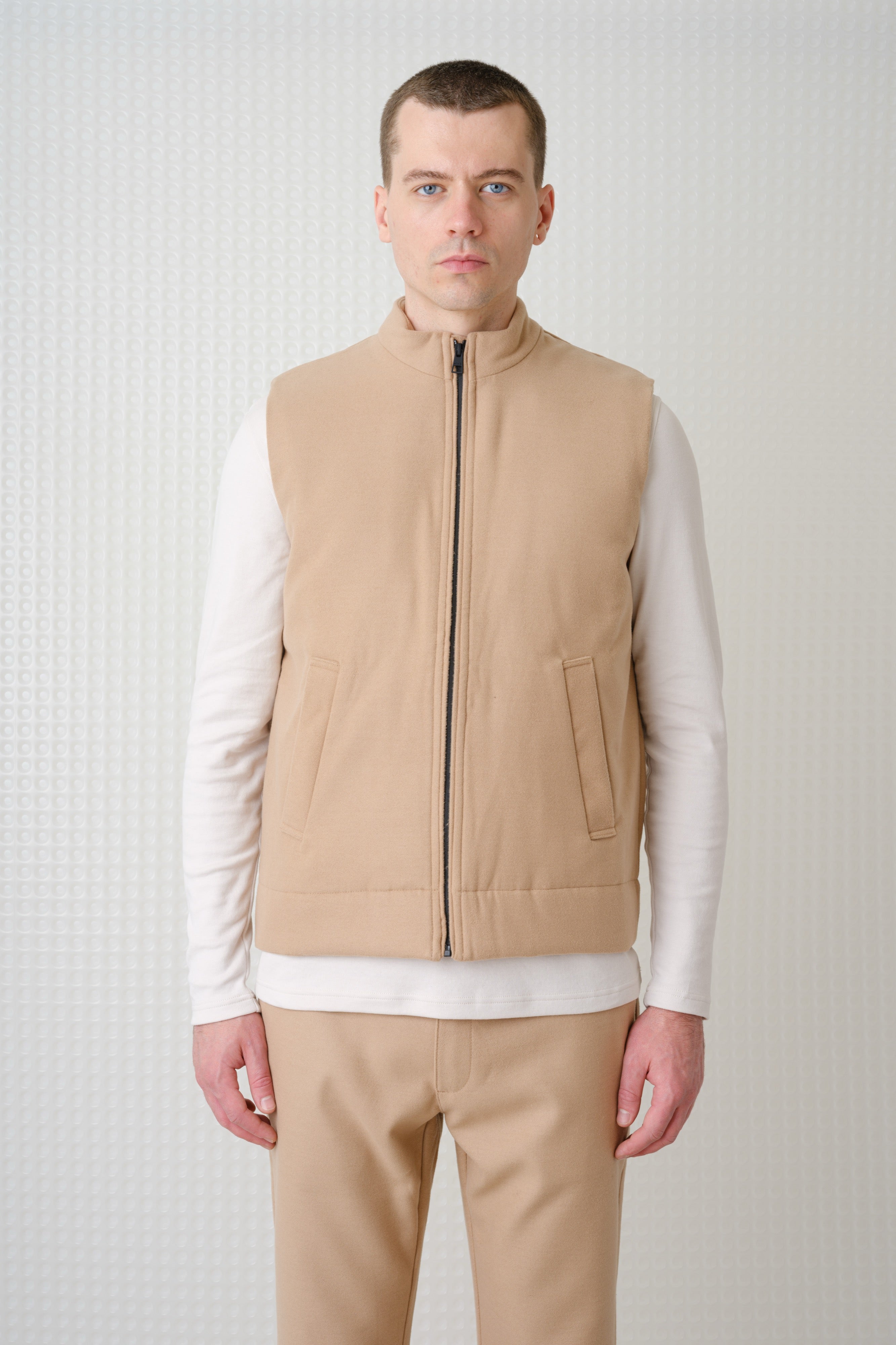 Mount - Wadded Gilet - Camel