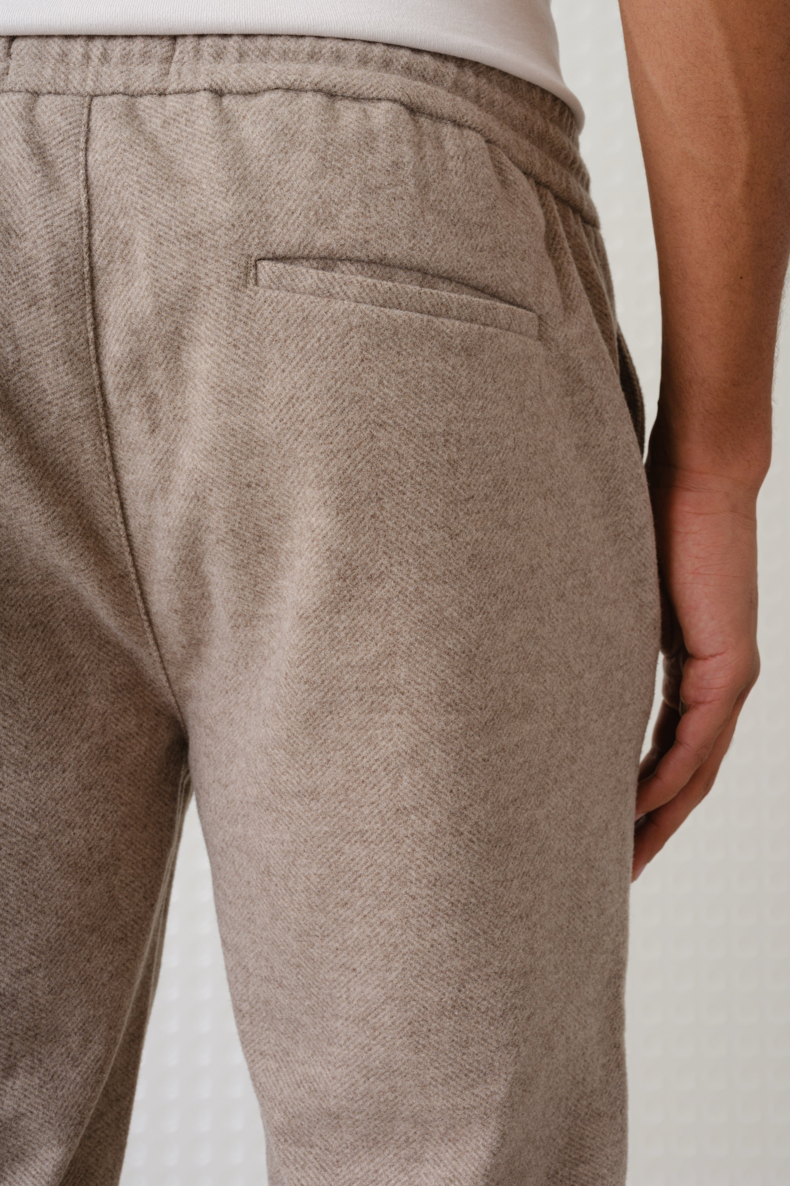 Ryan - Herringbone Jersey Trouser - Mushroom
