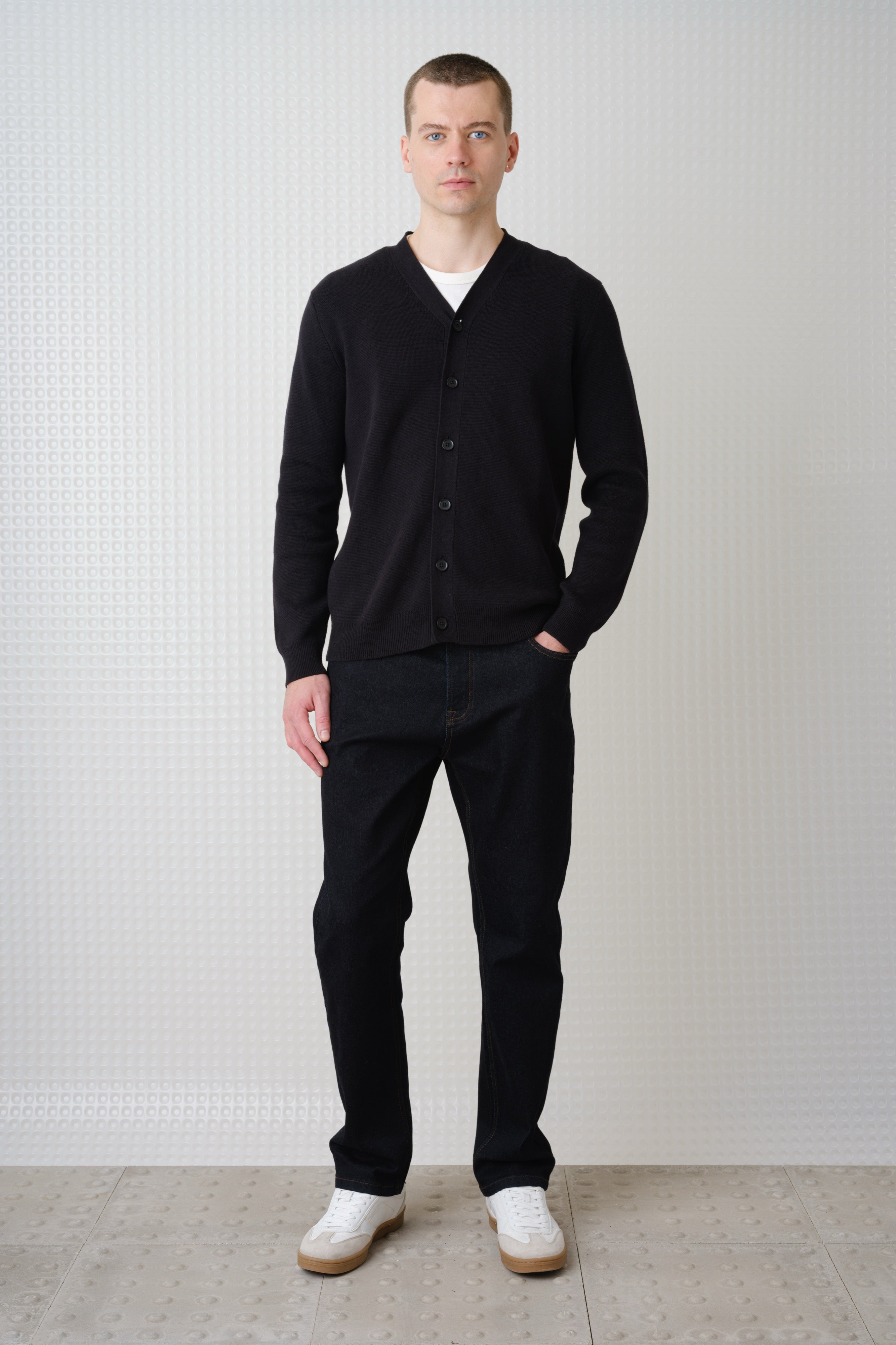 Skall - High Break Cardigan - Black