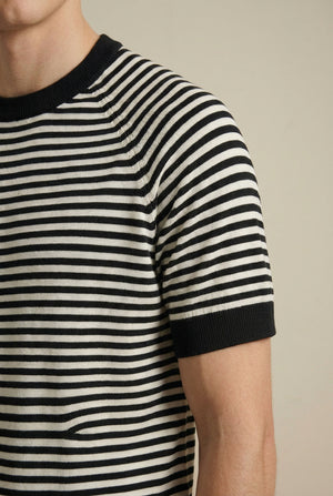 Abisko T-Shirt - Navy / Ecru