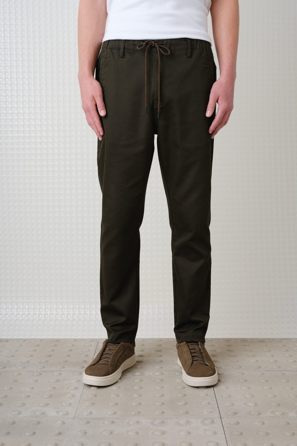 Elsted - Tech Nylon Jogger - Khaki
